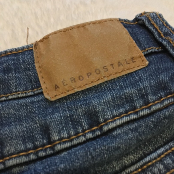 3 button jean shorts - Picture 4 of 4